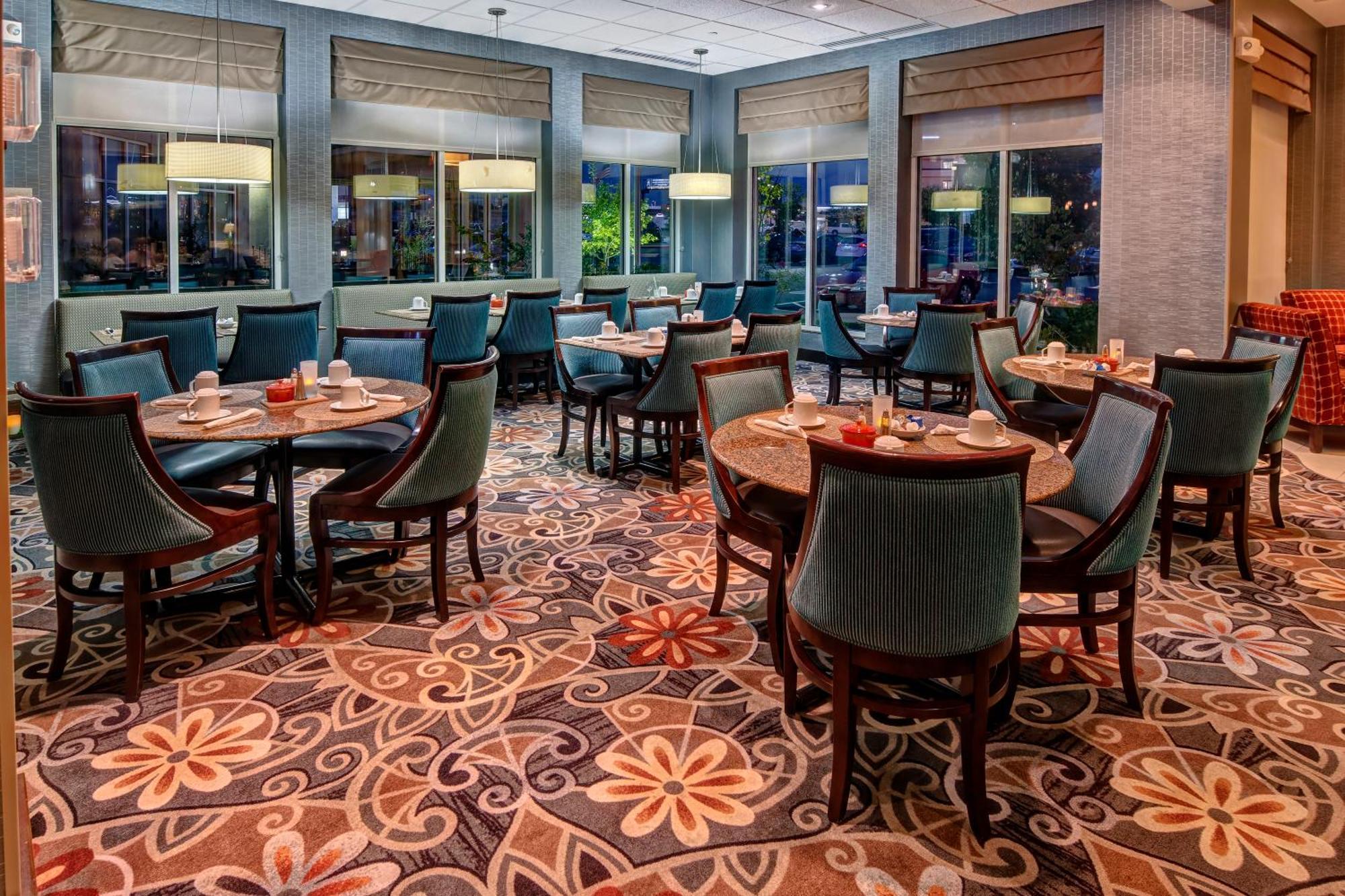 Hilton Garden Midtown Hotel 3*